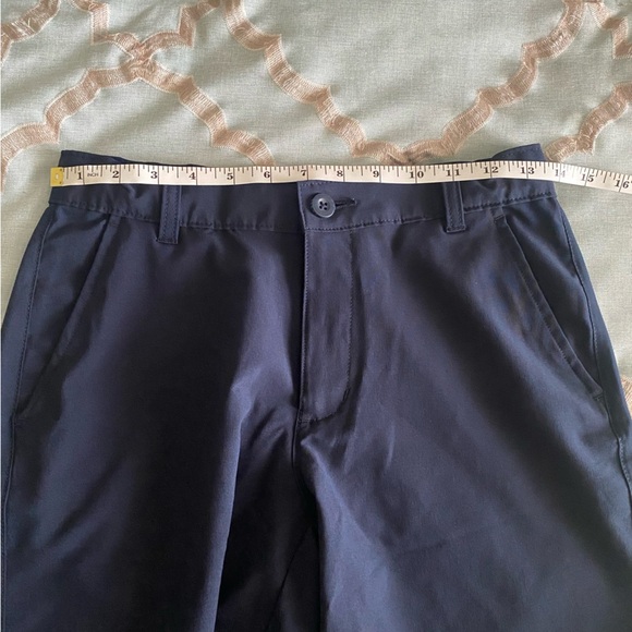 Izod Flat Front Performance Shorts, Boys Size 14, Adjustable Waist, Navy - Picture 4 of 7